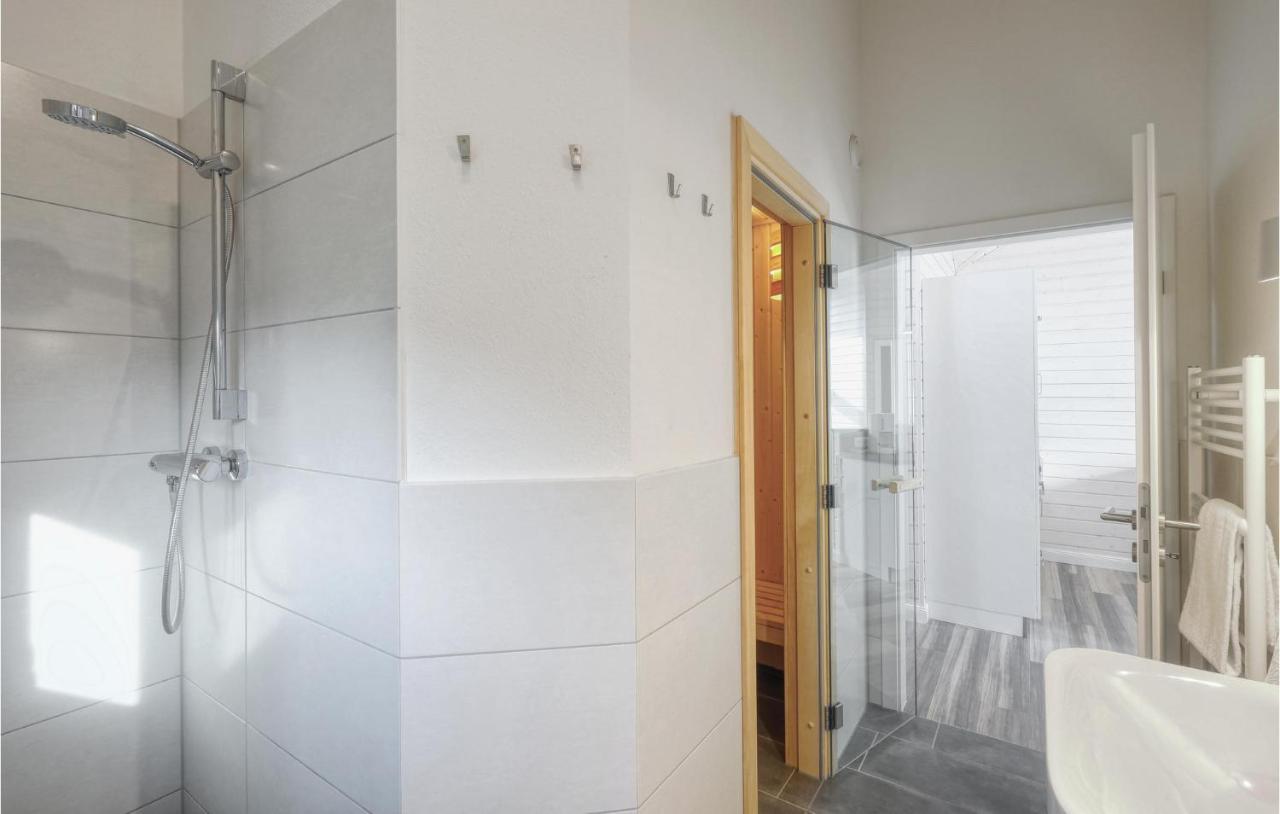 Stunning Home In Krems Ii-Warderbrueck With Wifi Gols Luaran gambar