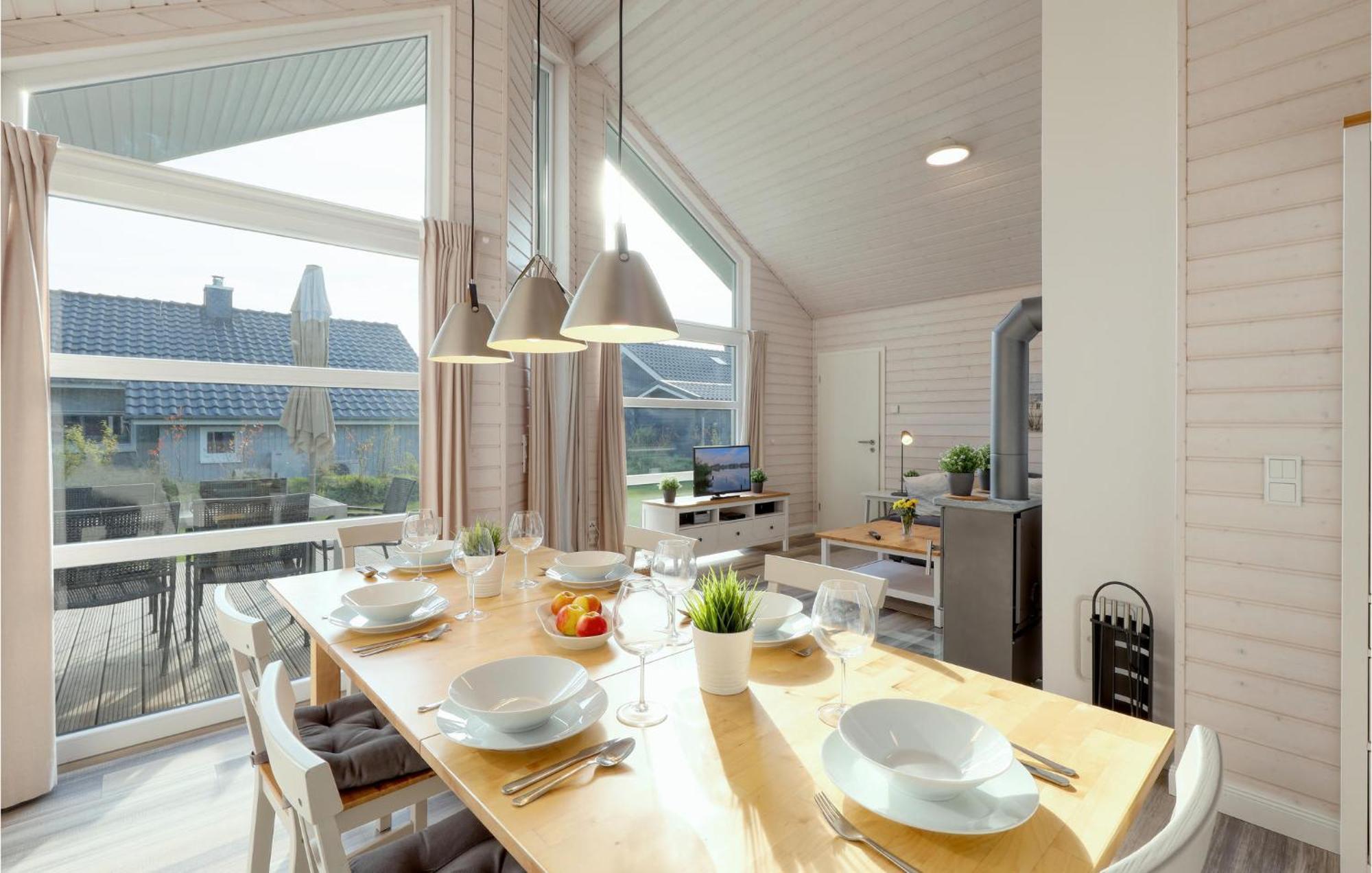 Stunning Home In Krems Ii-Warderbrueck With Wifi Gols Luaran gambar