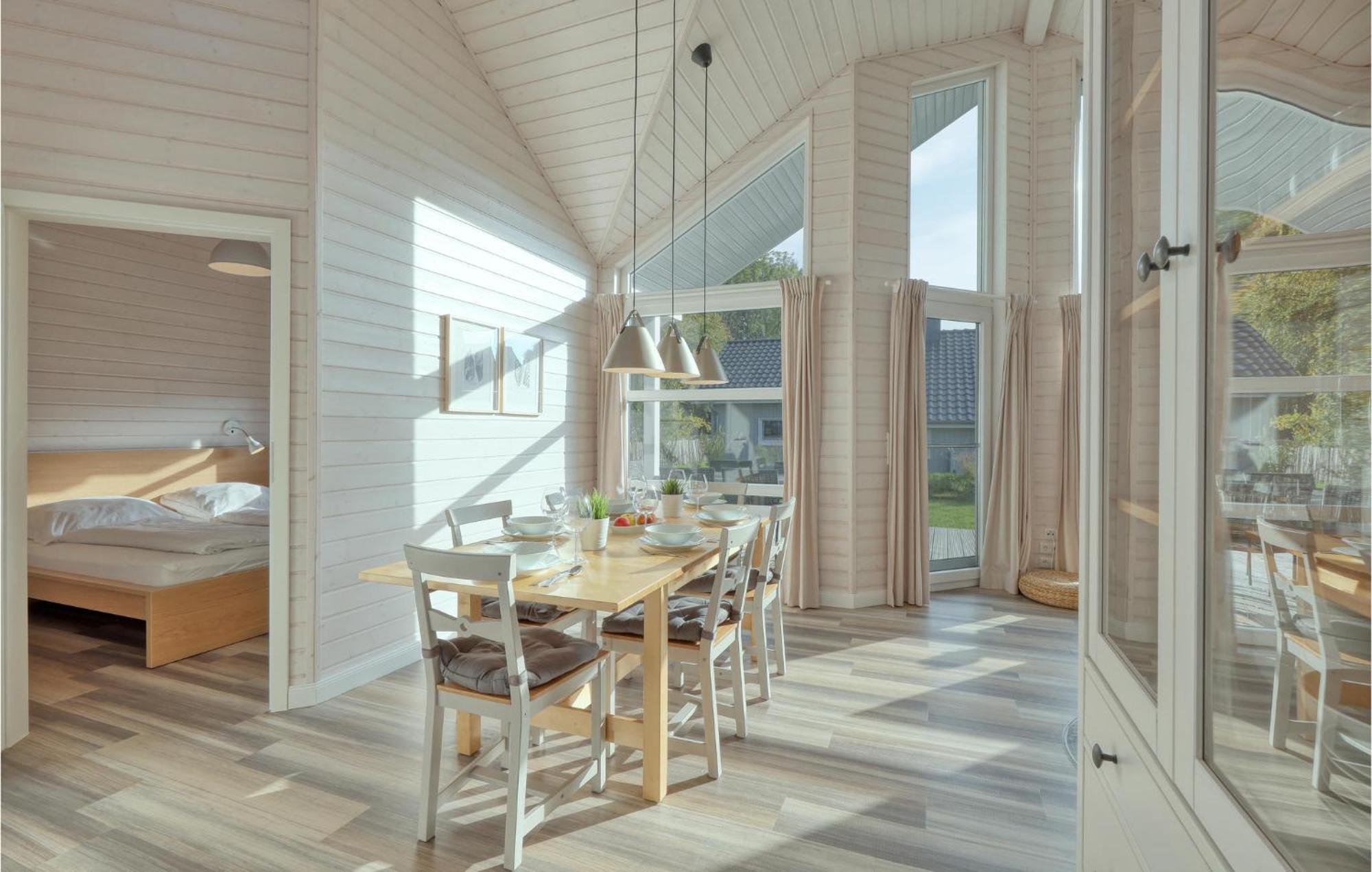Stunning Home In Krems Ii-Warderbrueck With Wifi Gols Luaran gambar